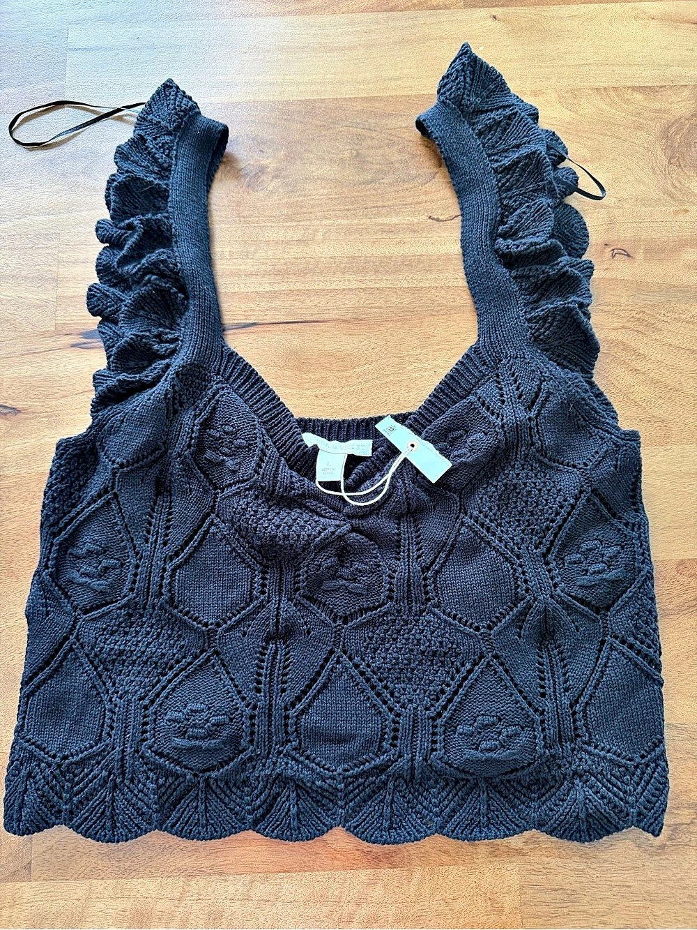 CHELSEA & VIOLET Crochet Slight Crop Tank Top in Black - Size Large NWT